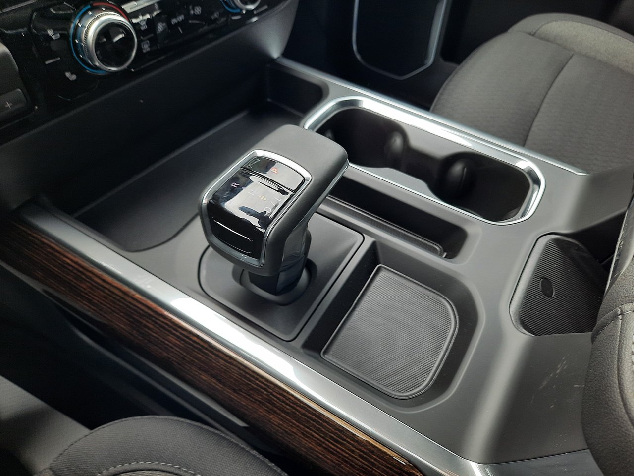 2026 GMC Sierra 1500 ELEVATION-18