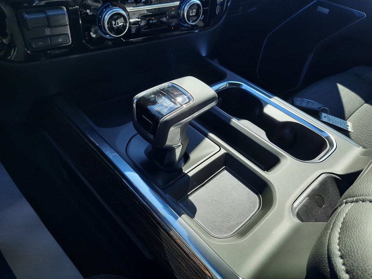 2026 GMC Sierra 1500 ELEVATION-17