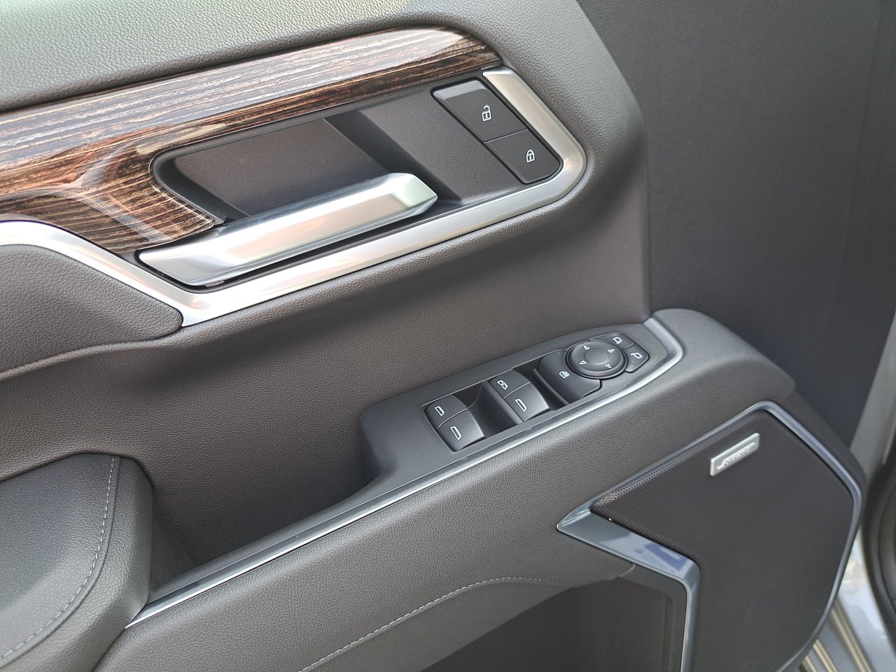 2026 GMC Sierra 1500 ELEVATION-9
