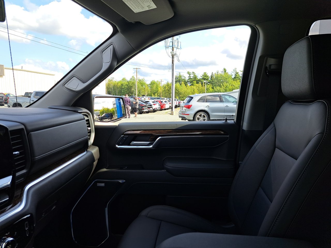 2026 GMC Sierra 1500 ELEVATION-19