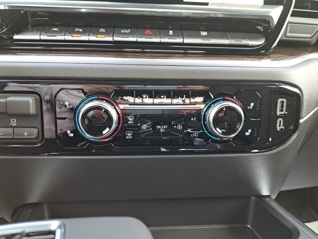 2026 GMC Sierra 1500 ELEVATION-14