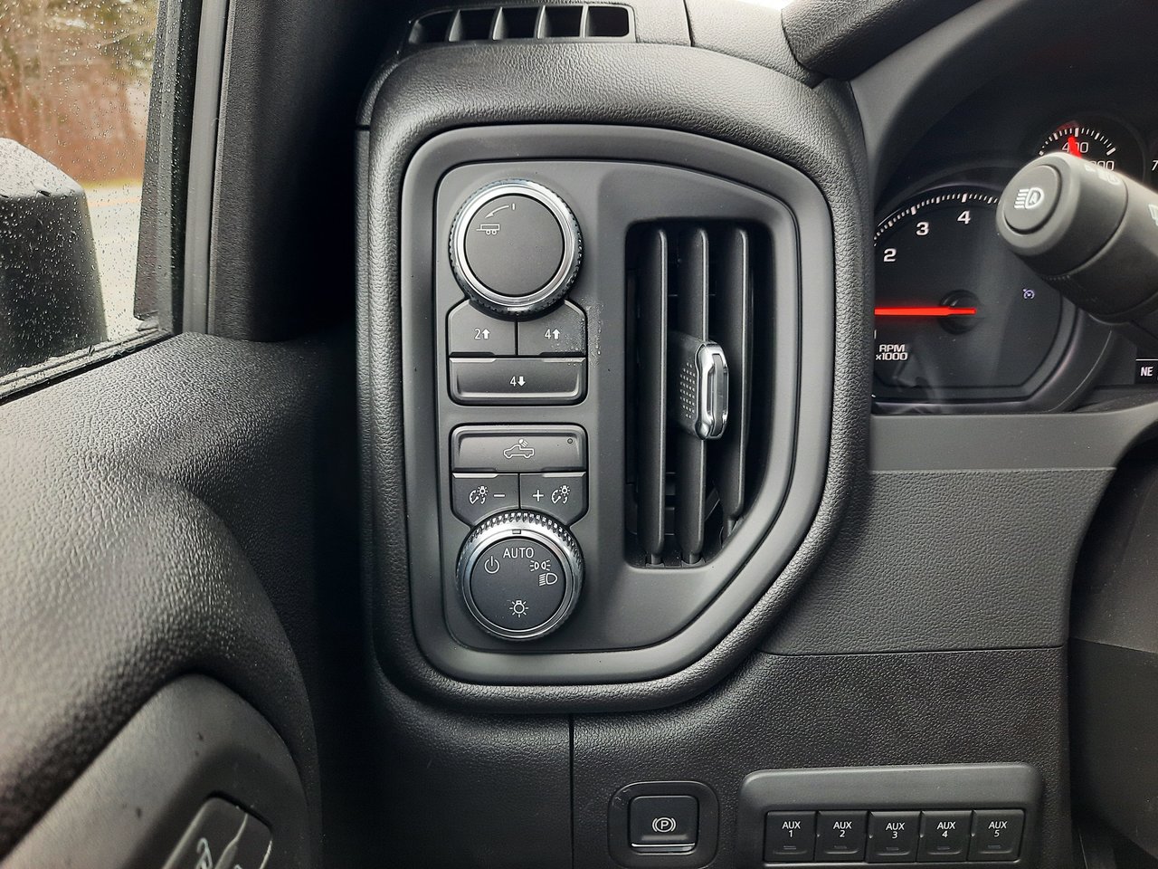 2025 GMC Sierra 2500 HD PRO-8
