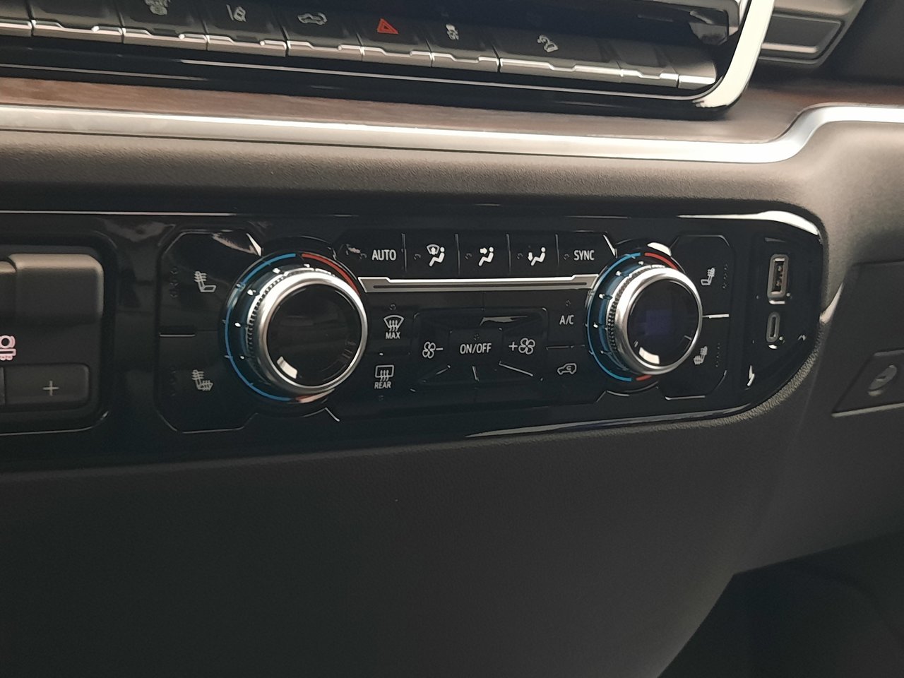 2025 GMC Sierra 2500 HD SLT-17