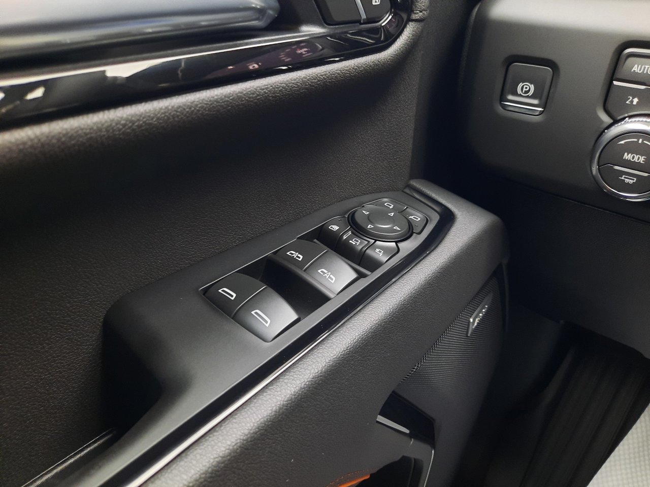 2026 GMC Sierra 2500 HD AT4-8