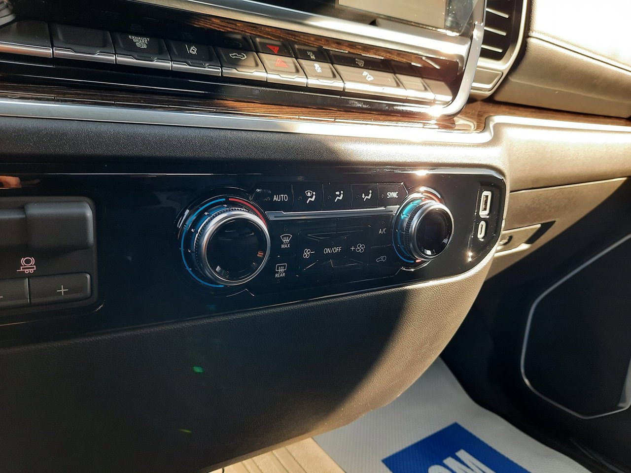 2026 GMC Sierra 2500 HD SLE-16