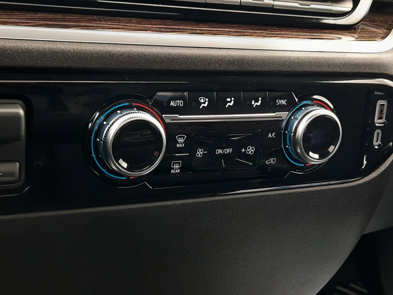 2026 GMC Sierra 2500 HD SLE-18