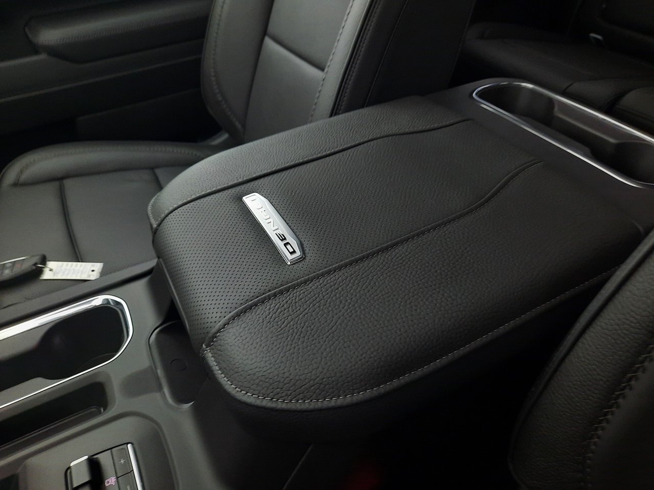 2026 GMC Sierra 2500 HD DENALI-18