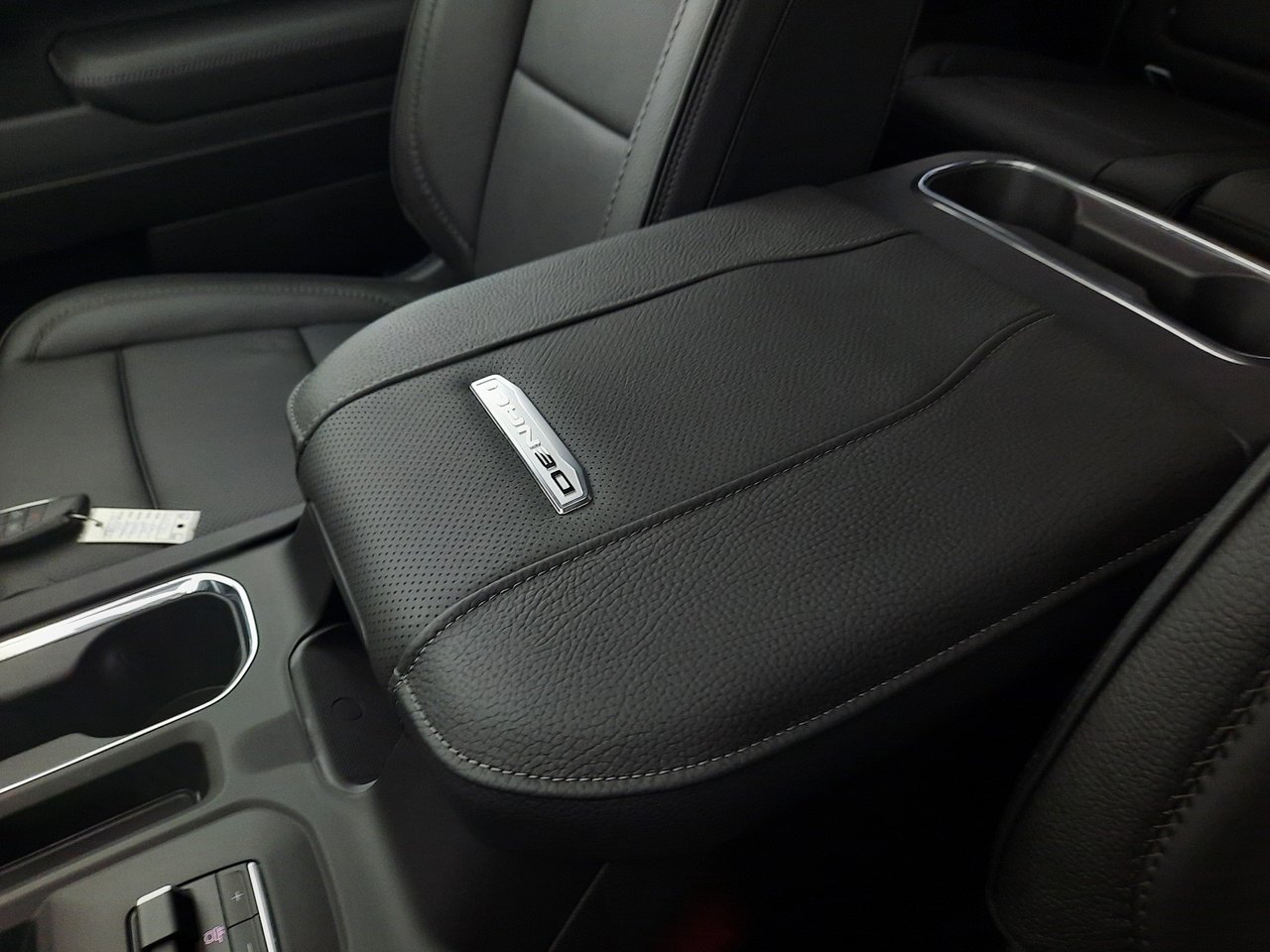 2026 GMC Sierra 2500 HD DENALI-18