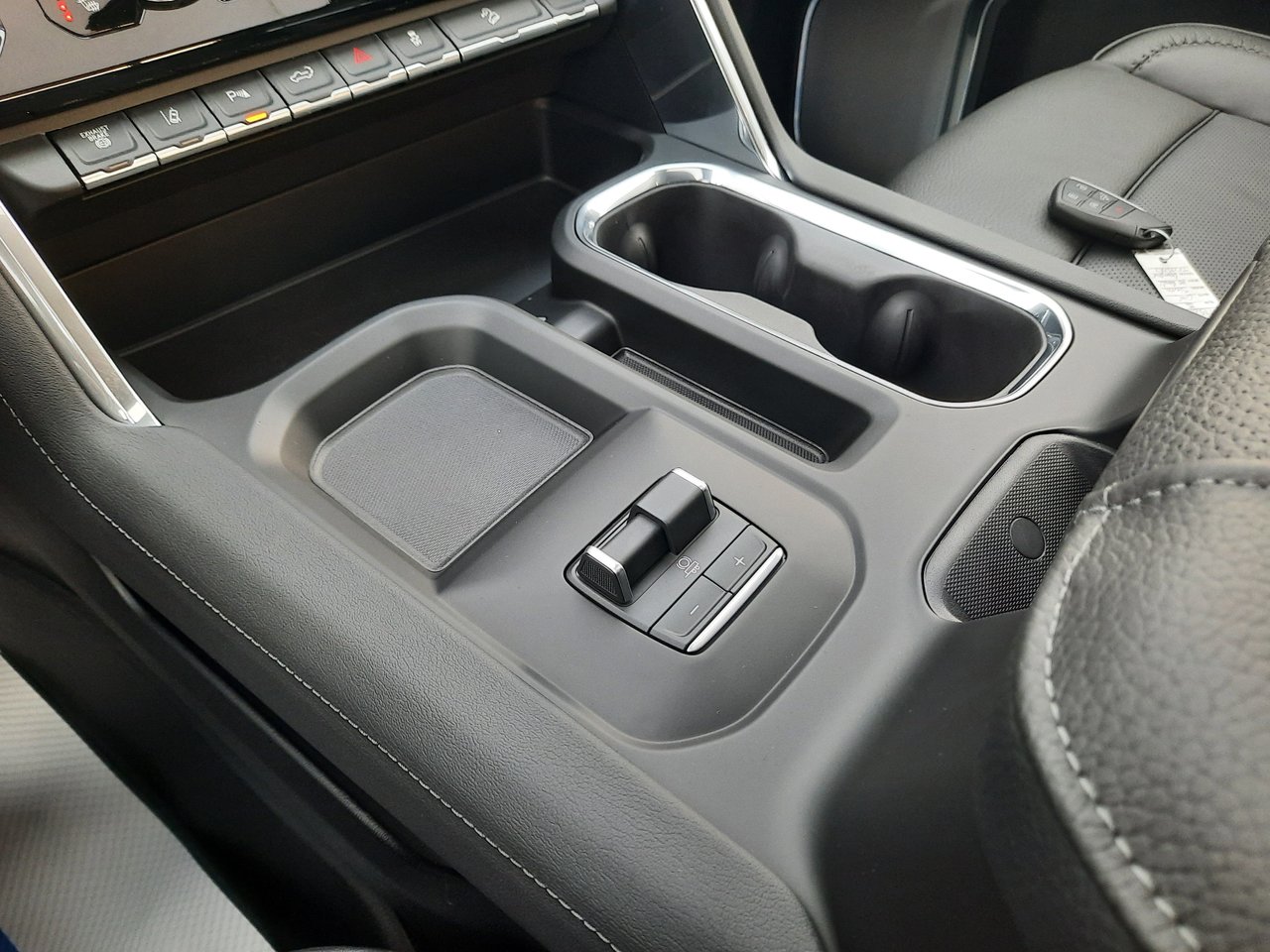 2026 GMC Sierra 2500 HD DENALI-17