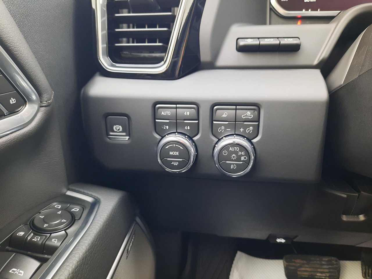 2026 GMC Sierra 2500 HD DENALI-9