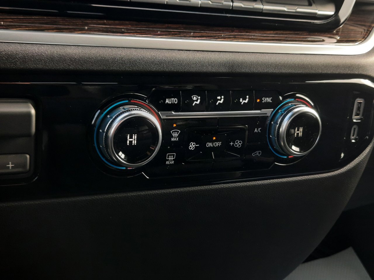 2026 GMC Sierra 2500 HD SLE-16