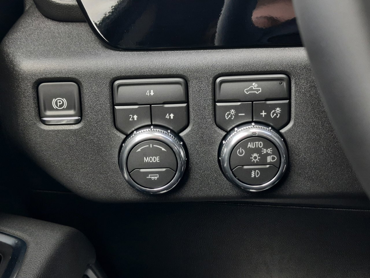 2026 GMC Sierra 2500HD SLE-9