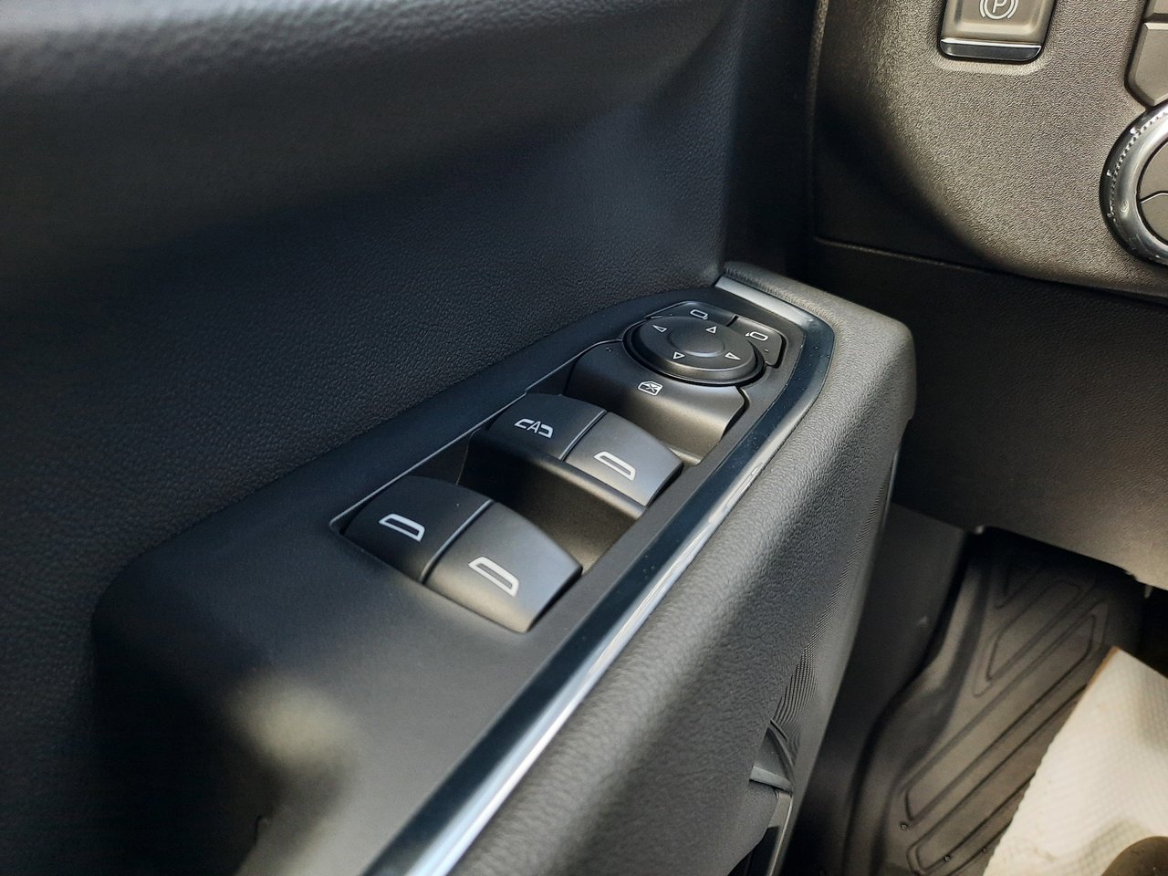 2026 GMC Sierra 2500HD SLE-8