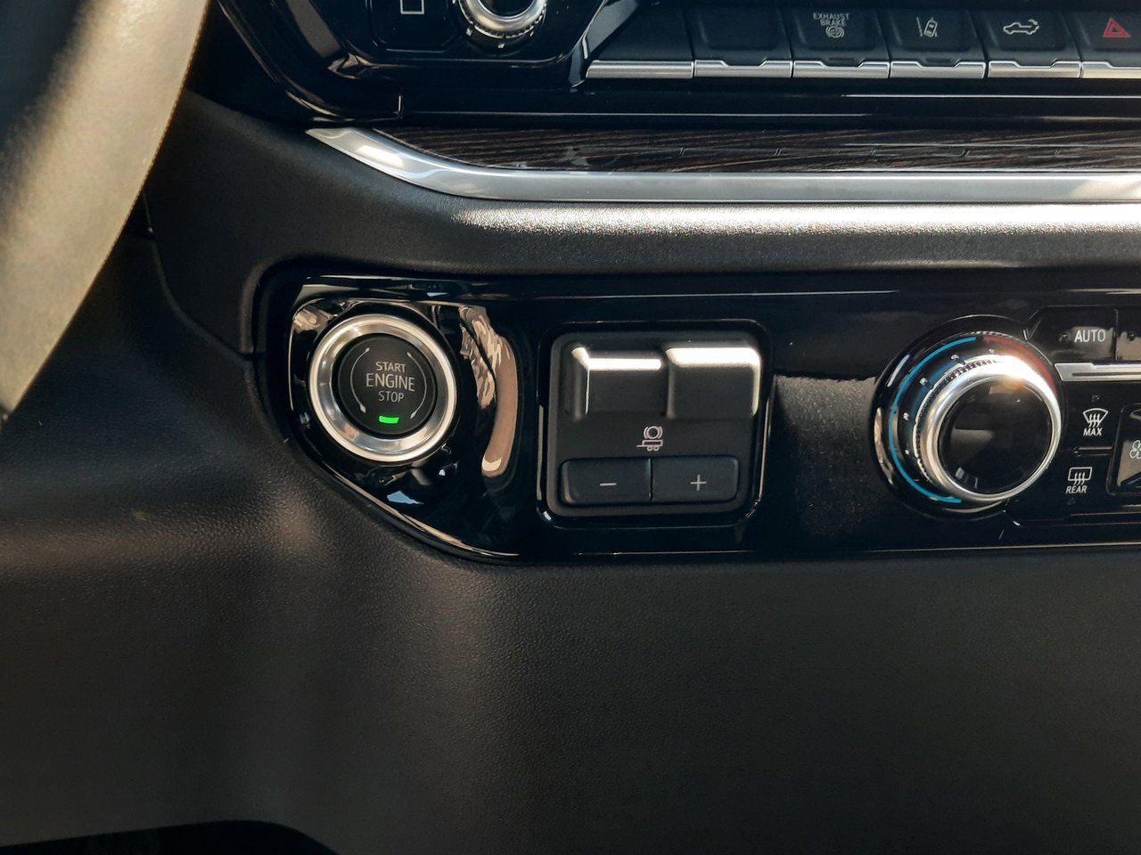 2026 GMC Sierra 2500HD SLE-15