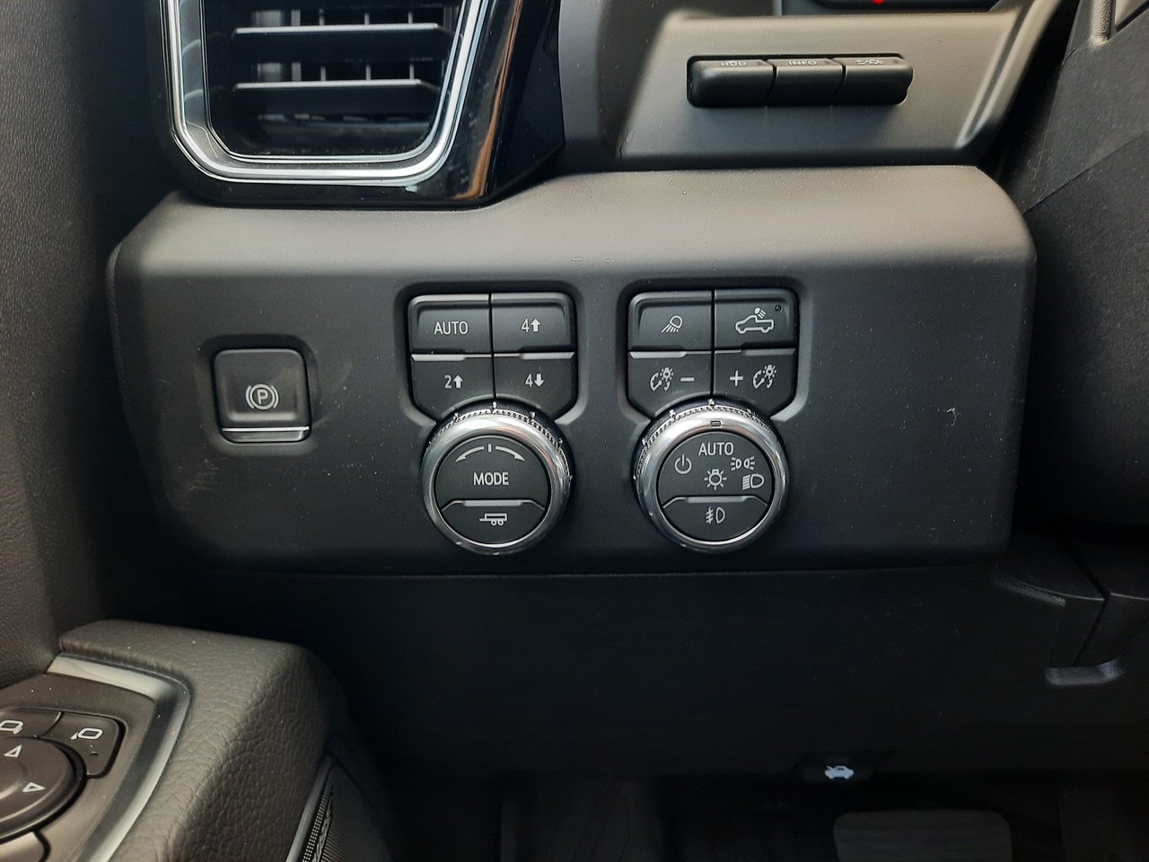 2026 GMC Sierra 2500 HD DENALI-8