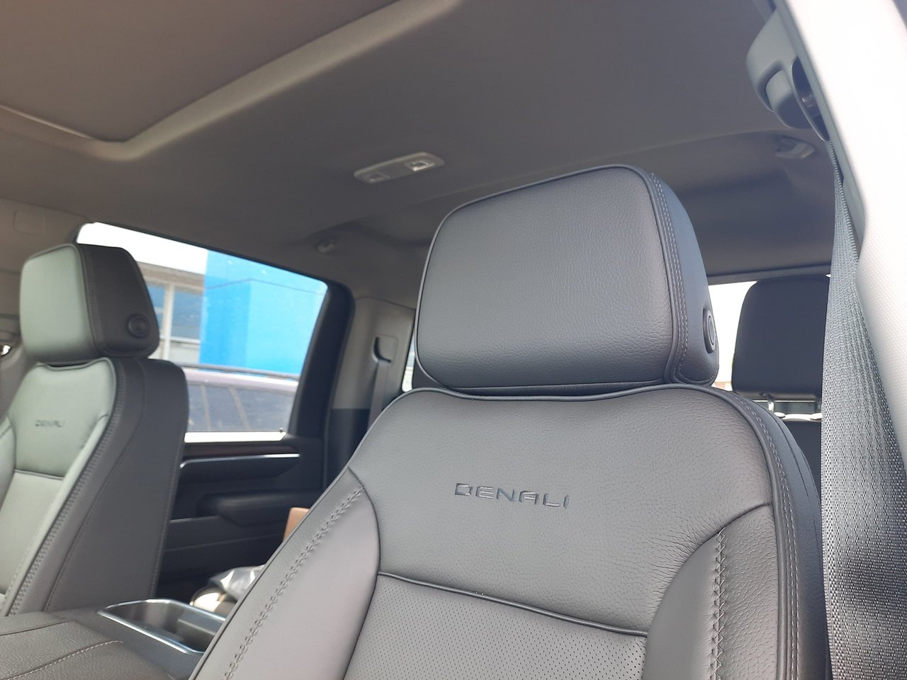 2026 GMC Sierra 2500 HD DENALI-2