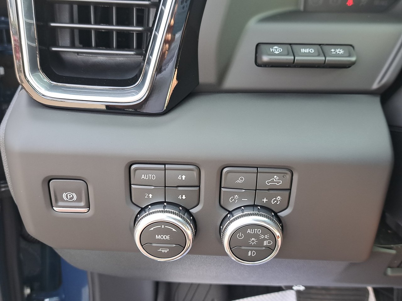 2026 GMC Sierra 2500 HD DENALI-12