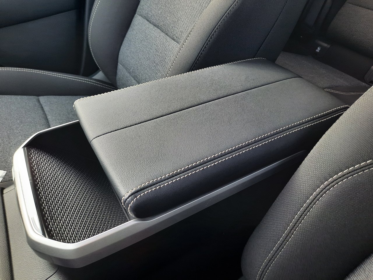 2026 GMC Terrain Elevation-17