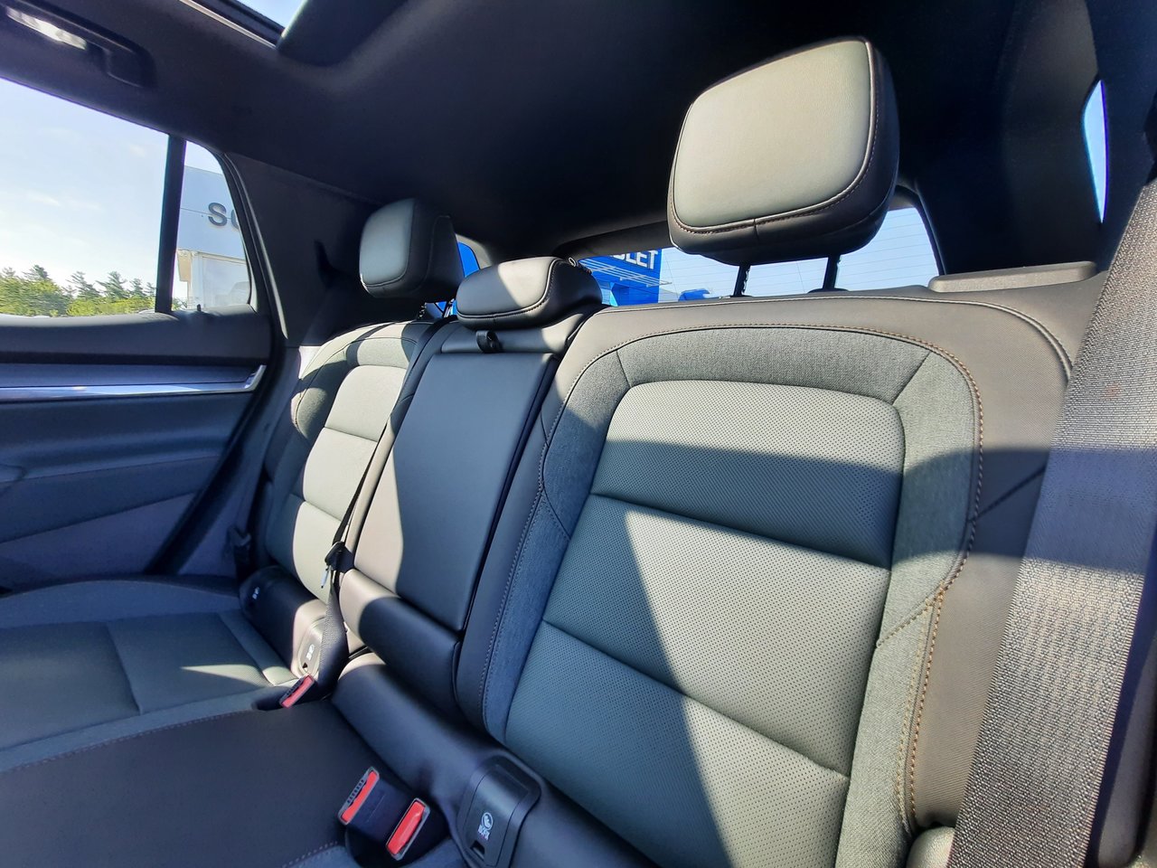 2027 GMC Terrain AT4-24
