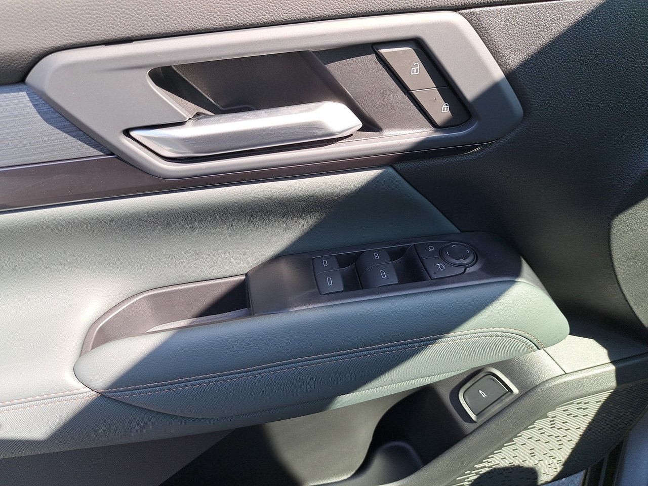 2027 GMC Terrain AT4-10