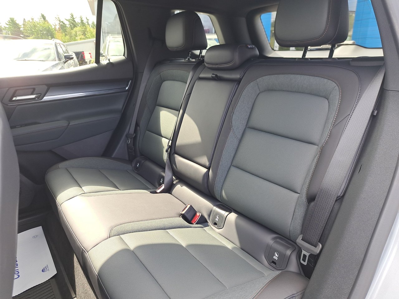 2027 GMC Terrain AT4-8