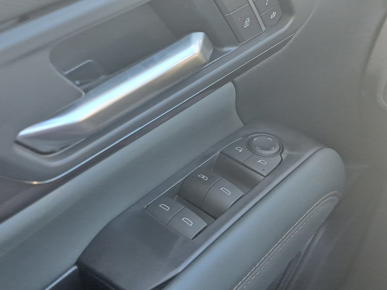 2027 GMC Terrain AT4-11
