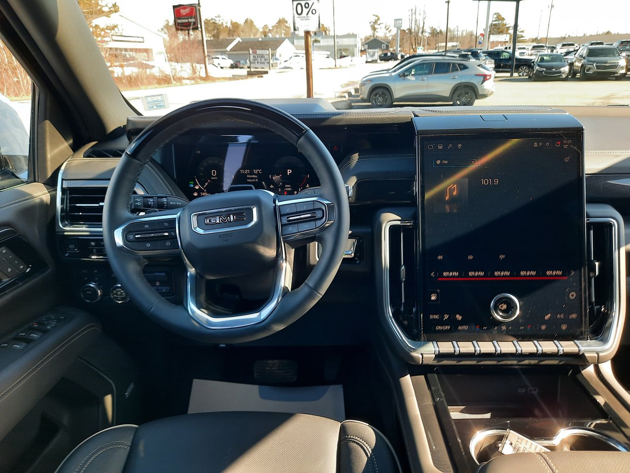 2025 GMC Yukon Elevation-29