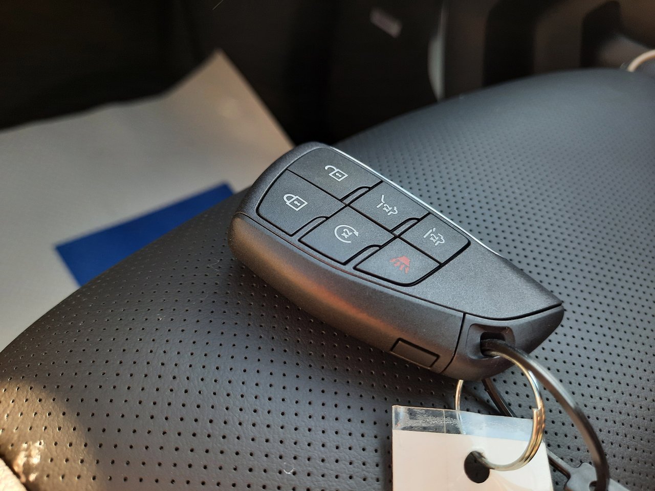 2025 GMC Yukon Elevation-30