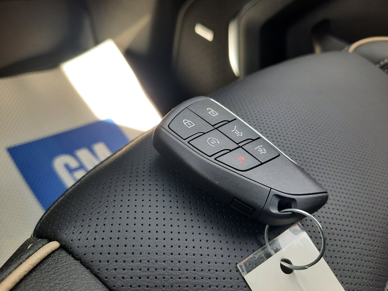 2025 GMC Yukon Elevation-30