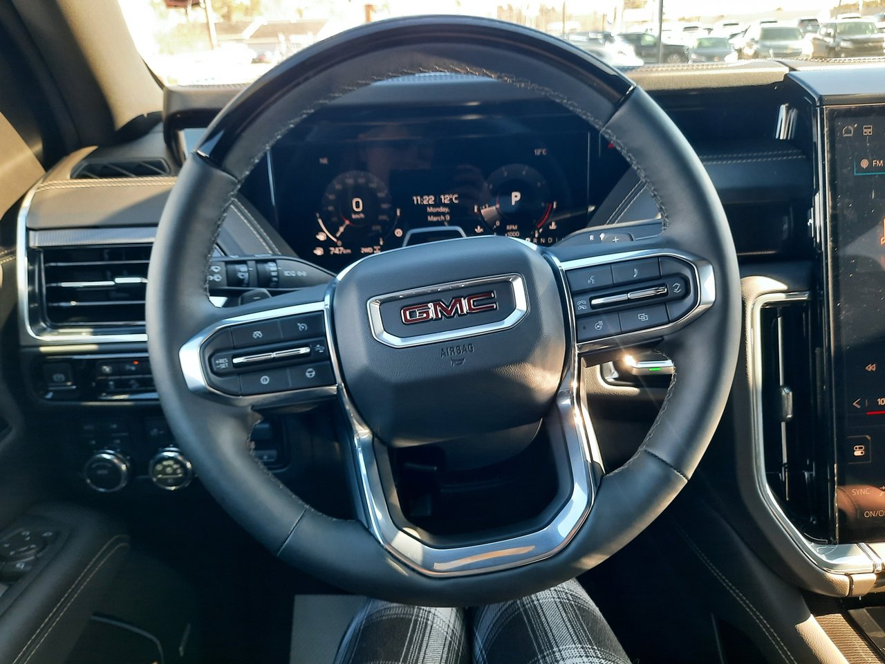 2025 GMC Yukon Elevation-14