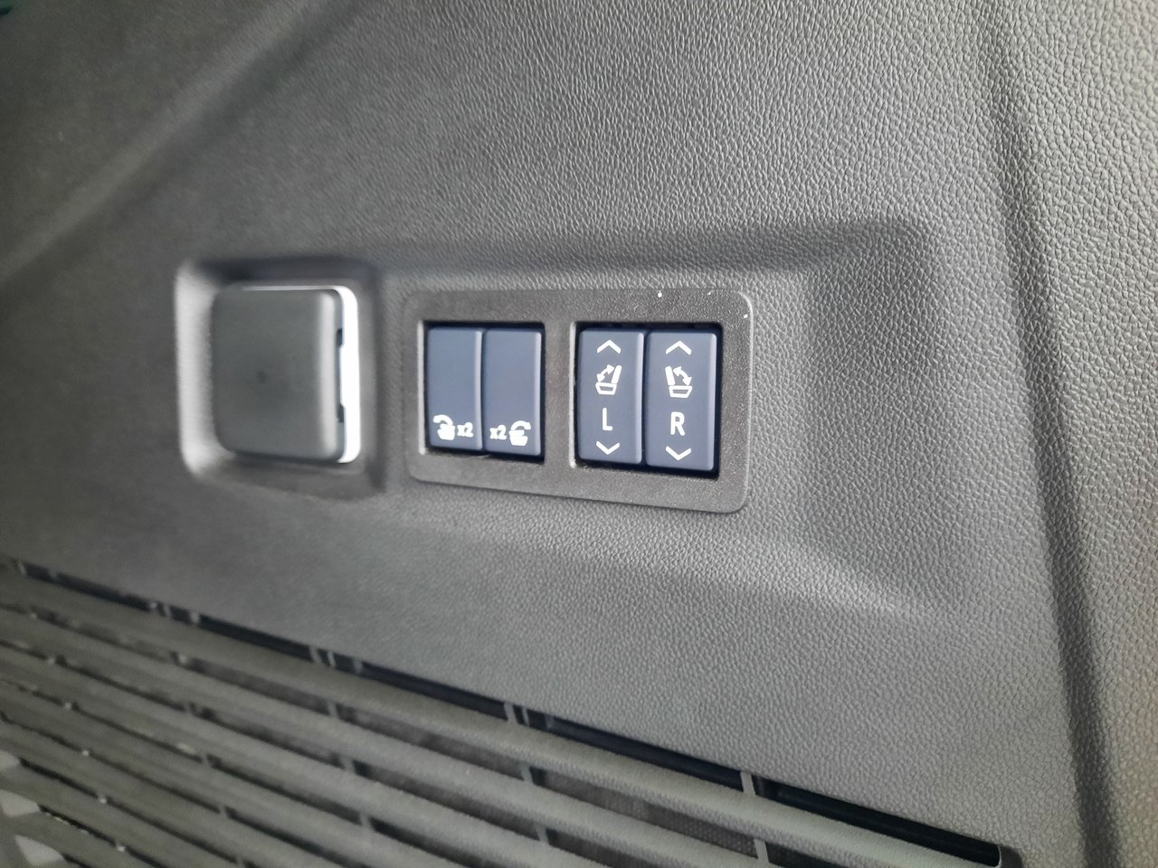 2026 GMC Yukon Denali-8
