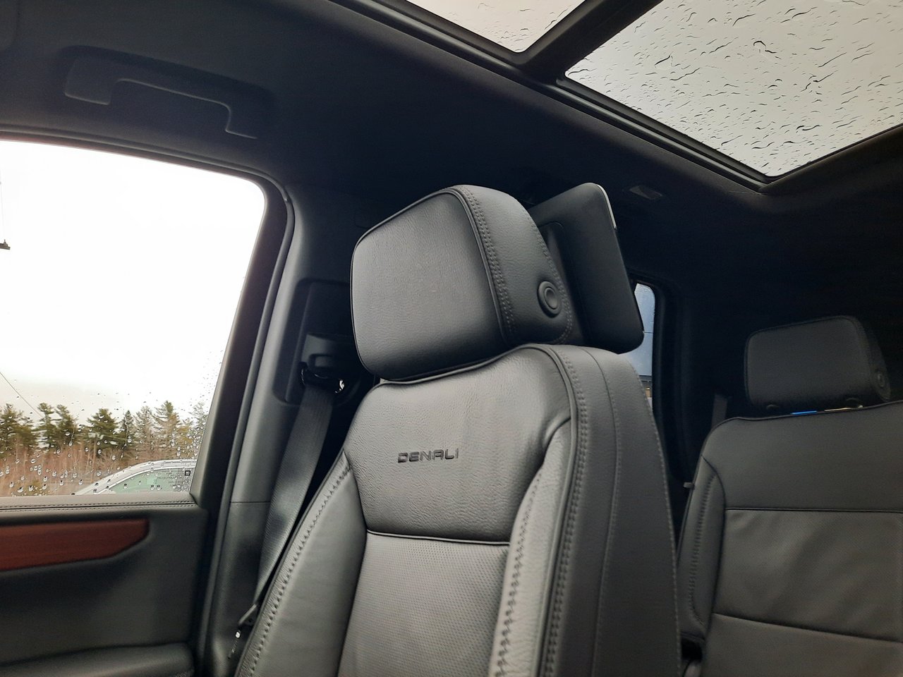 2026 GMC Yukon Denali-23
