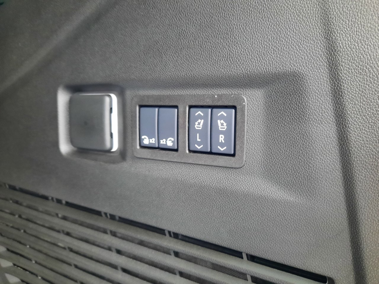 2026 GMC Yukon Denali-8