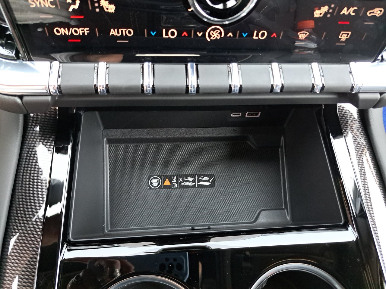 2026 GMC Yukon Elevation-19