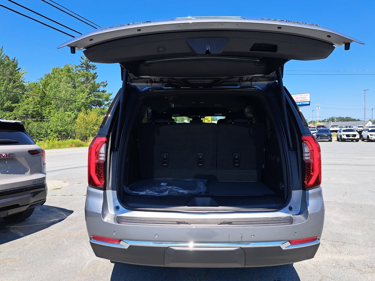 2026 GMC Yukon Elevation-5