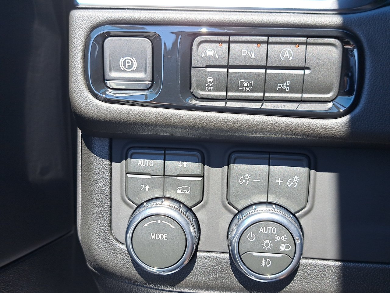 2026 GMC Yukon Elevation-12