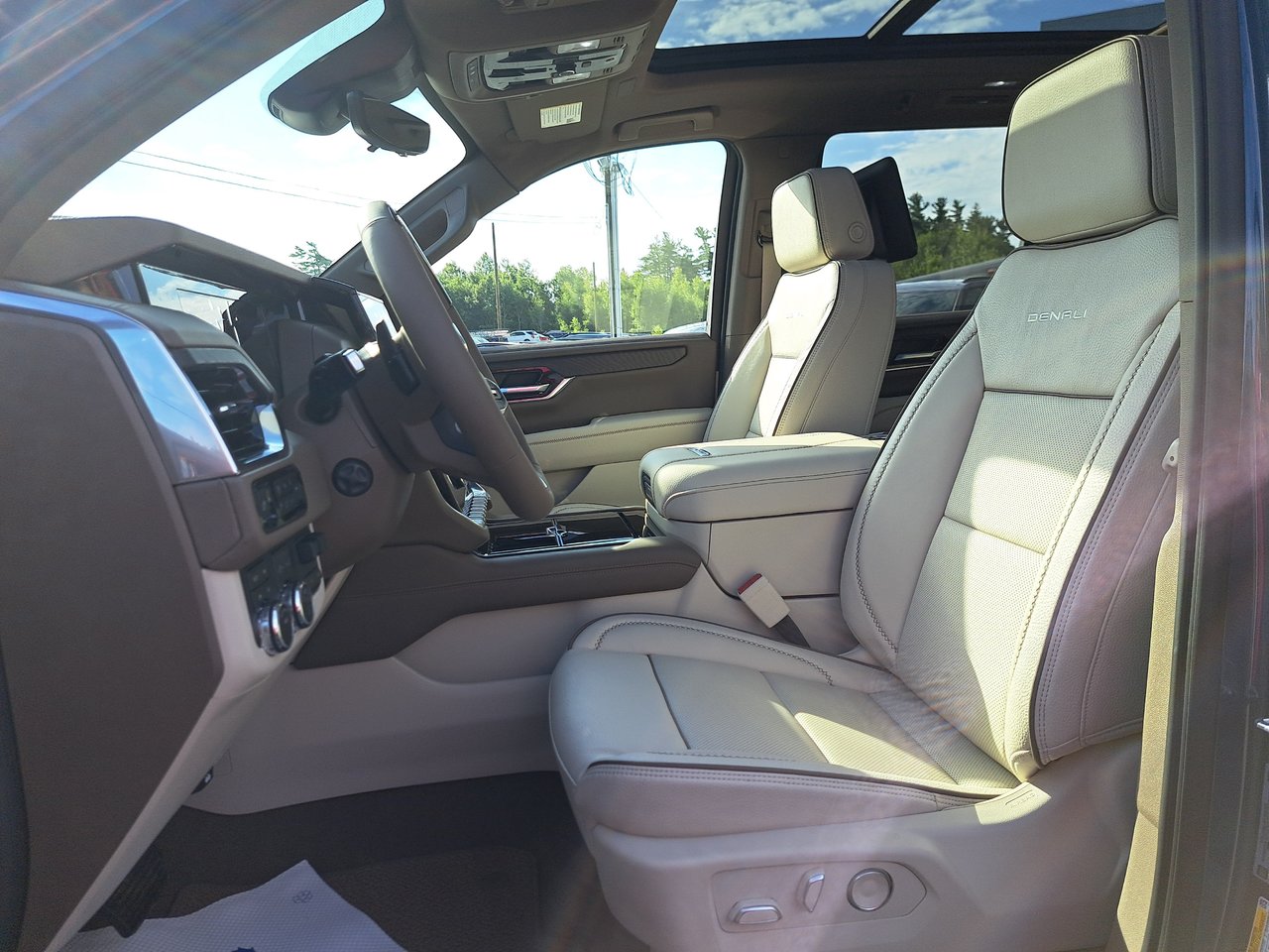 2026 GMC Yukon Denali-14