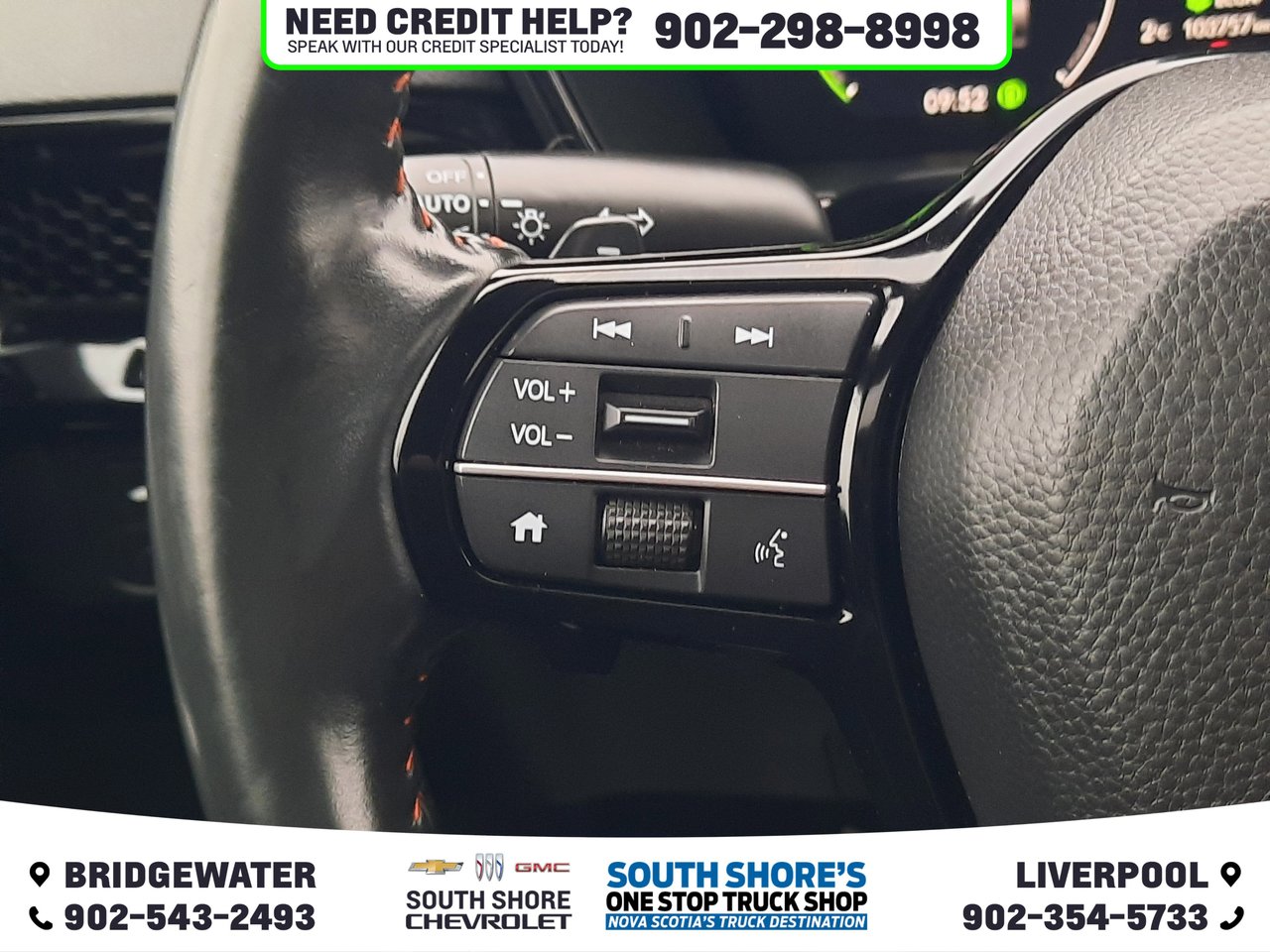 2023 Honda CR-V Hybrid Touring-12