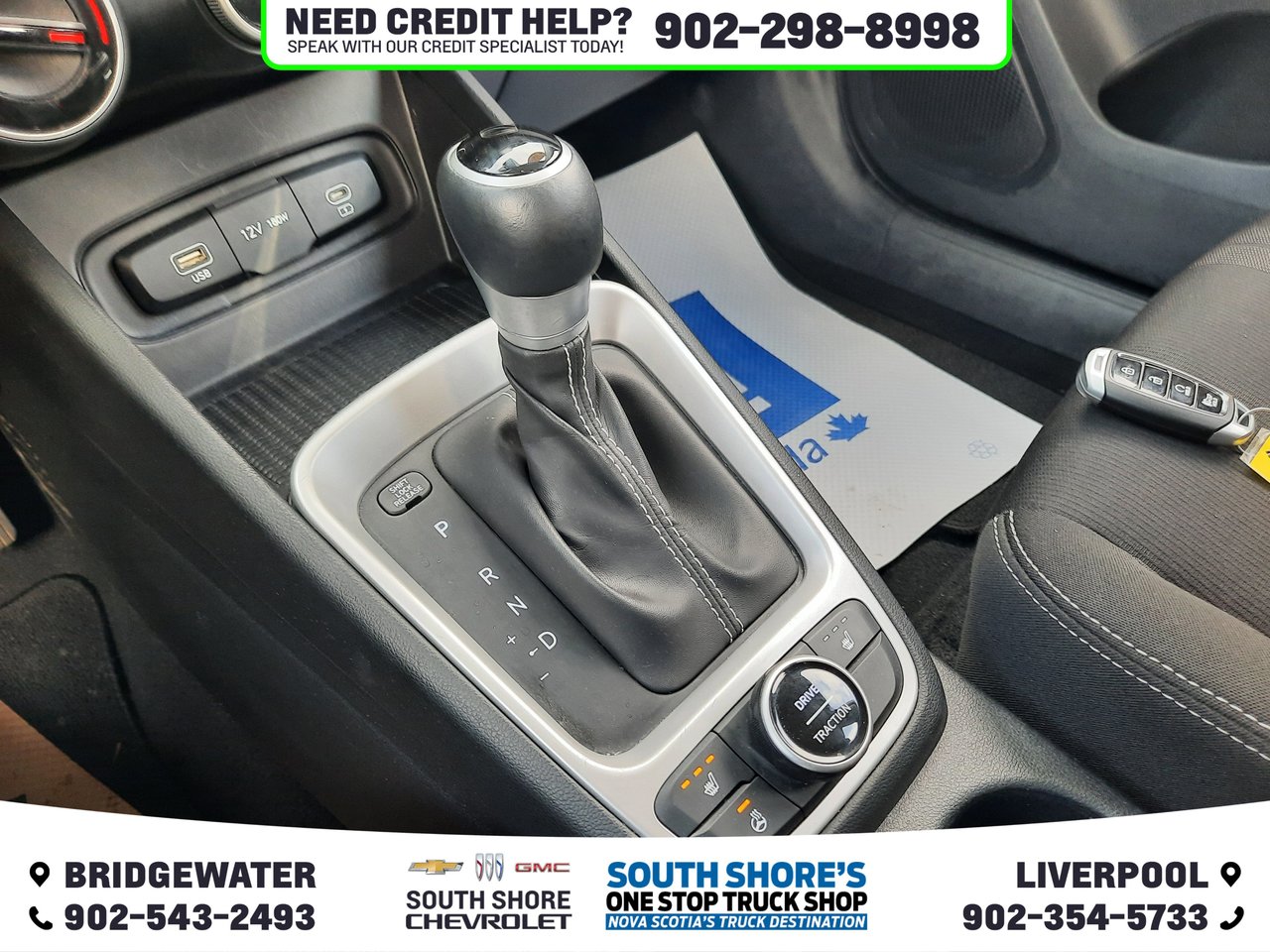 2024 Hyundai Venue Preferred-18