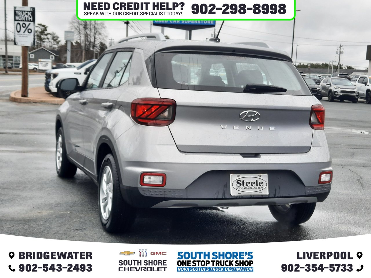 2025 Hyundai Venue Preferred-6
