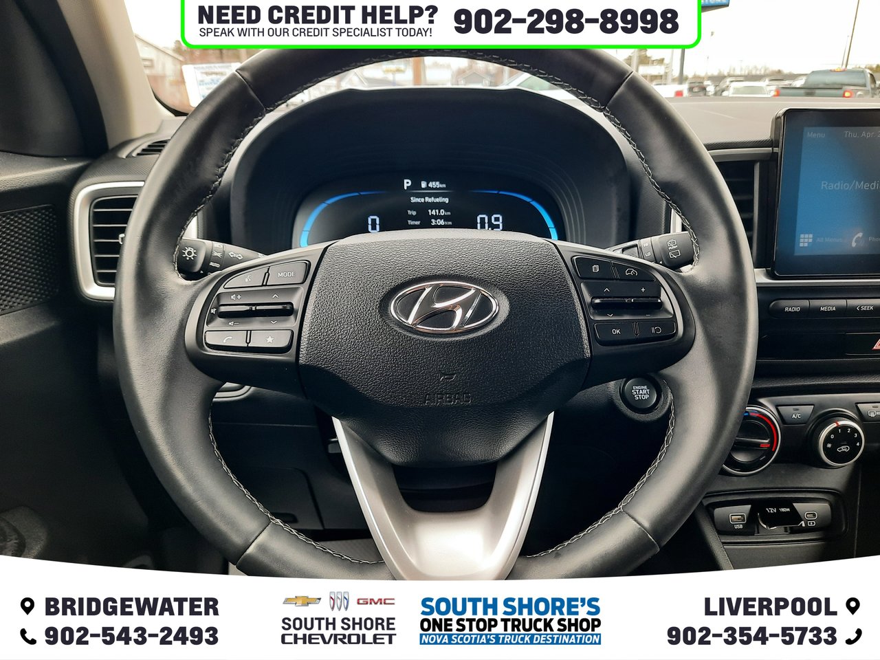 2025 Hyundai Venue Preferred-13