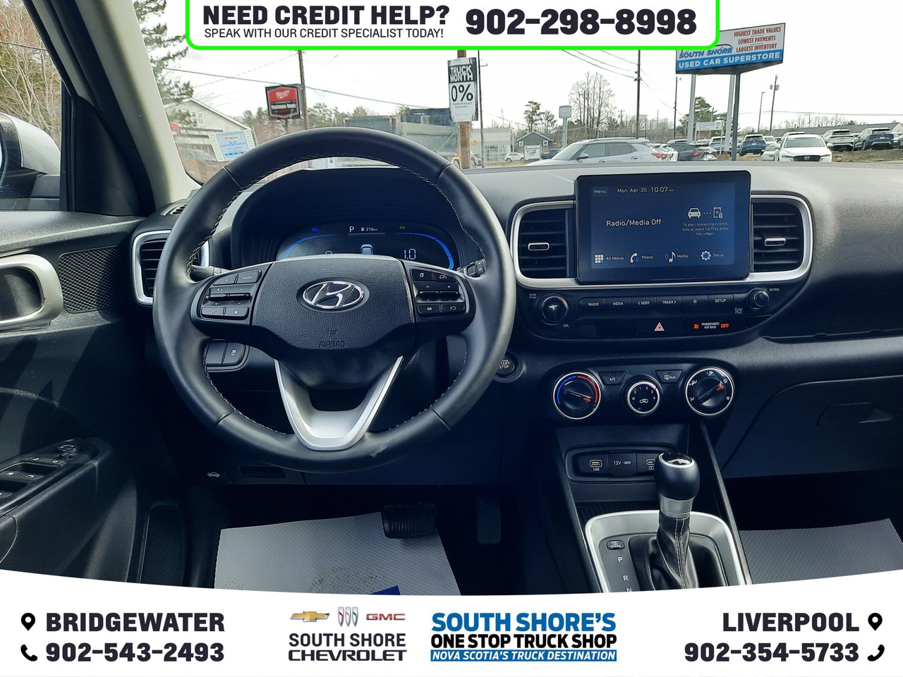 2025 Hyundai Venue Preferred-27