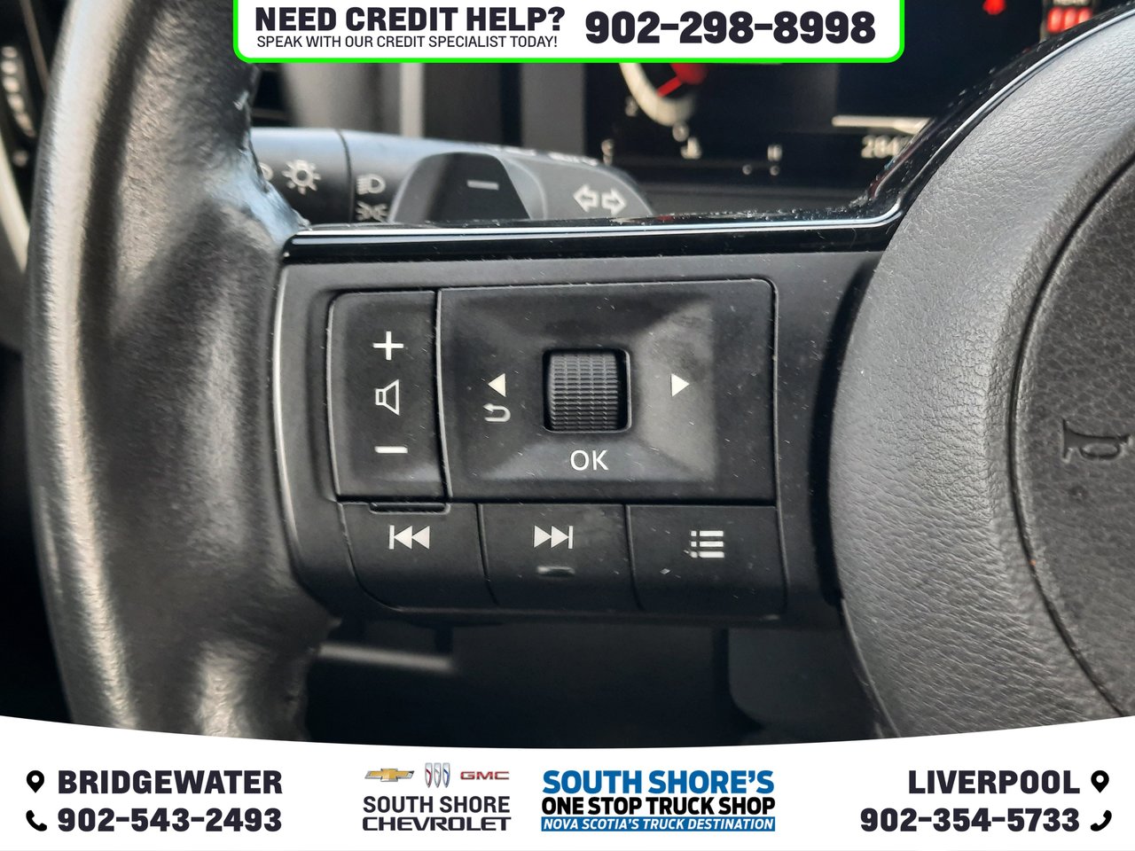 2023 Nissan Rogue Platinum-11