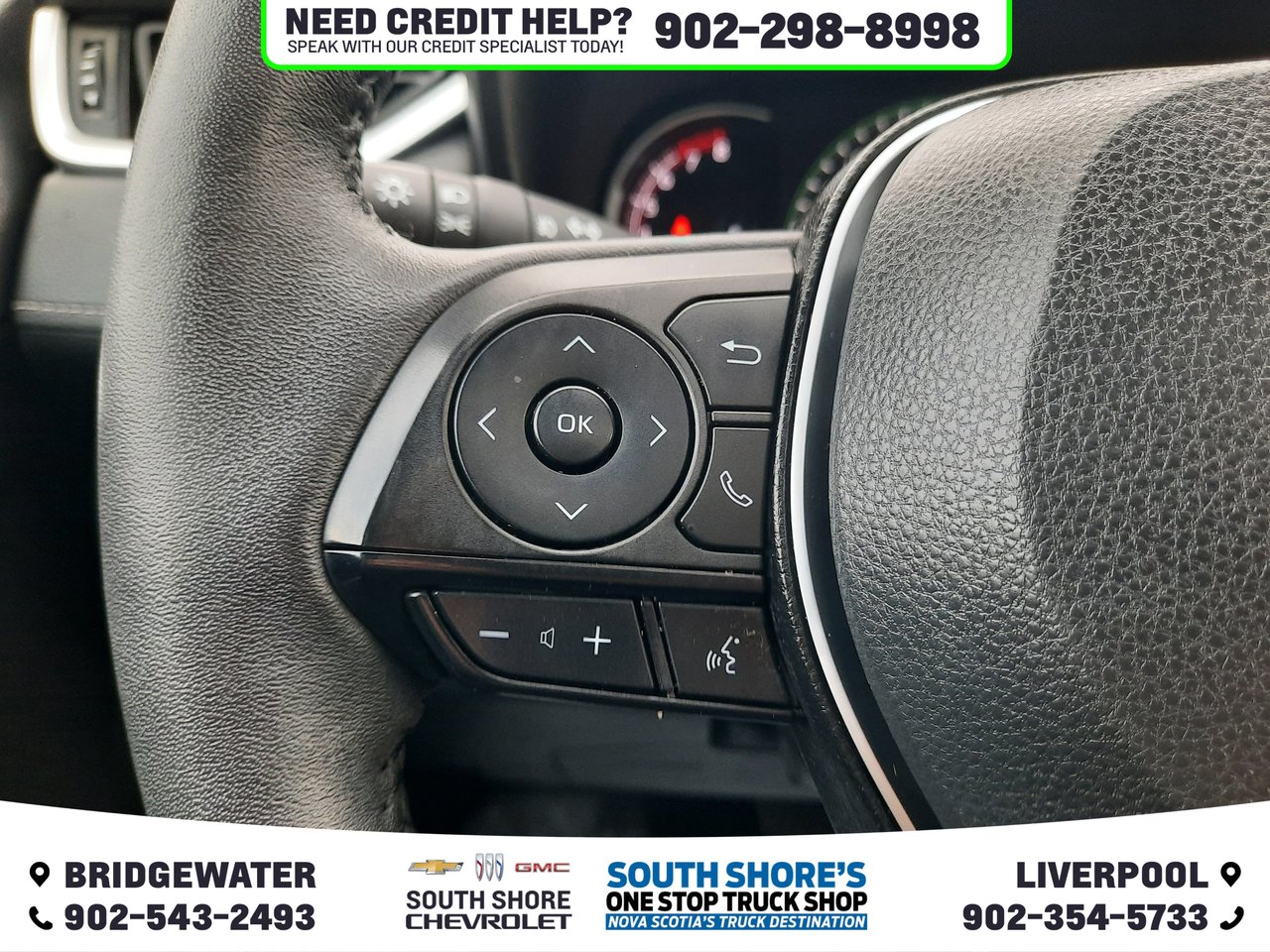 2023 Toyota RAV4 XLE-13