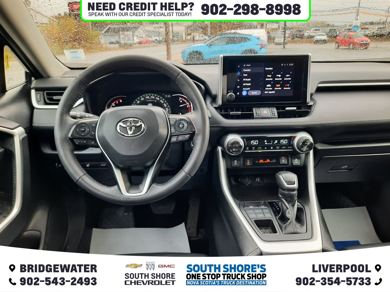 2023 Toyota RAV4 XLE-28