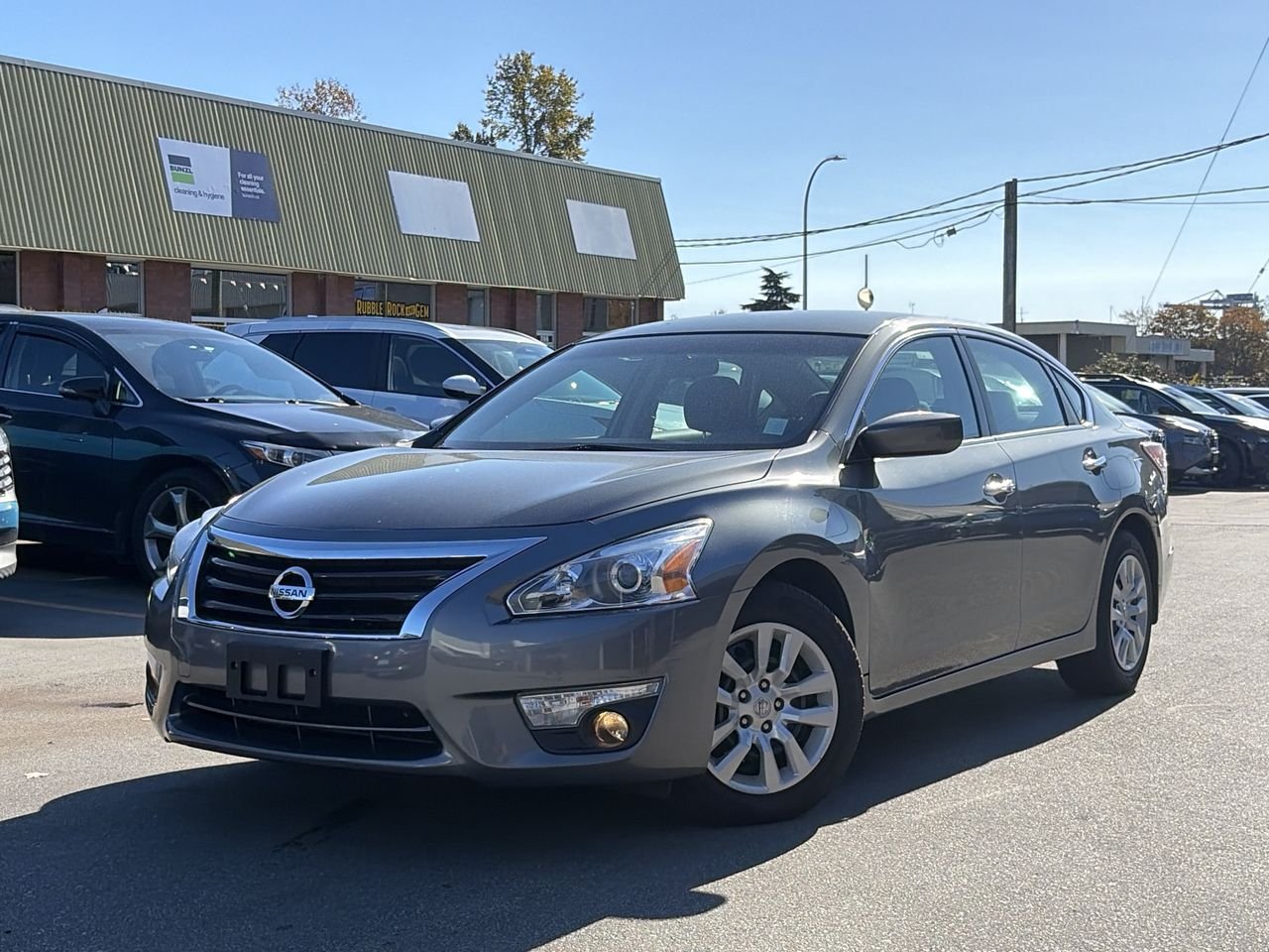 Gun Met 2015 Nissan Altima Sedan Front-Wheel Drive Automatic
