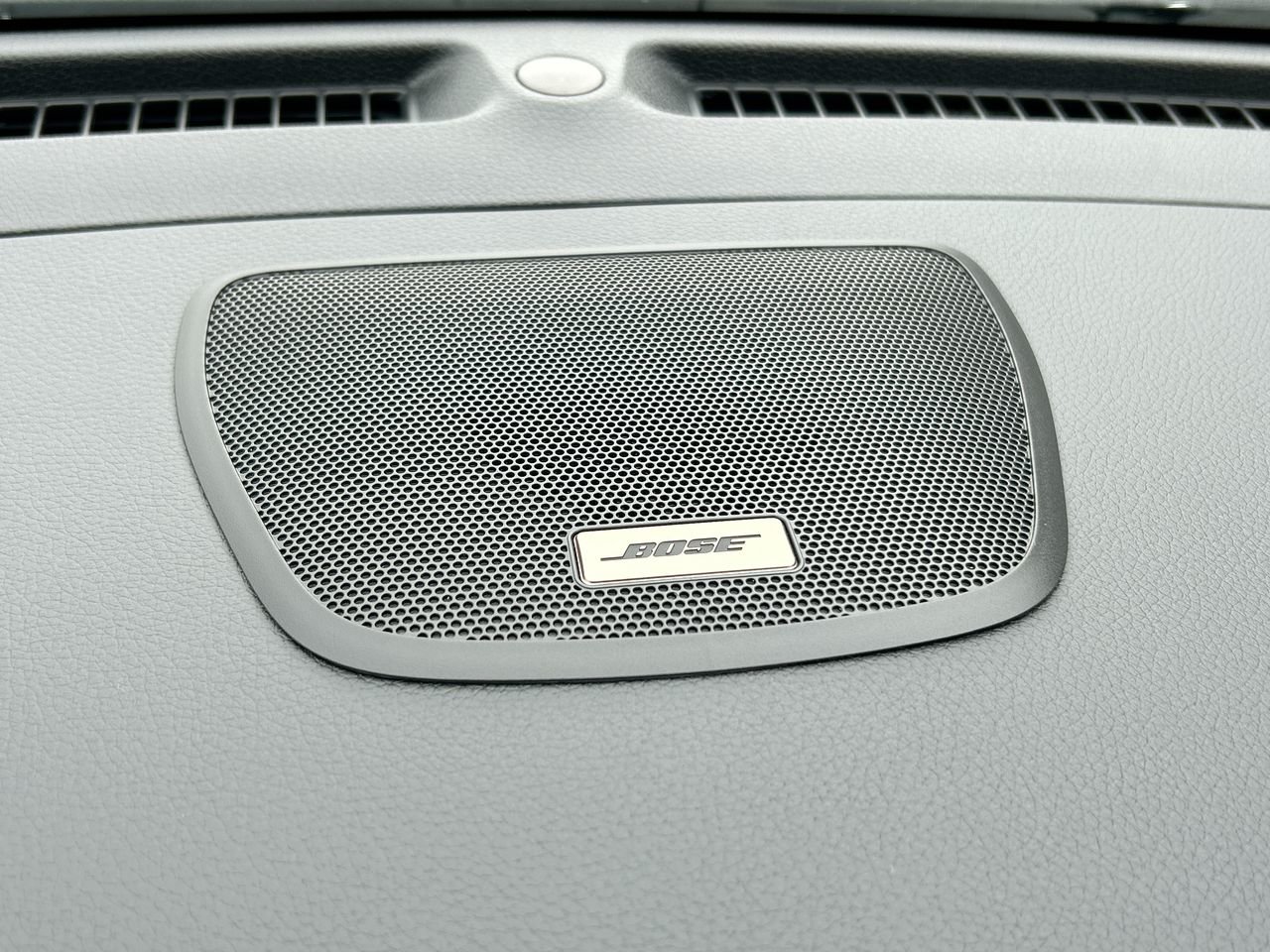 Used 2019 Grey Nissan SL image 30