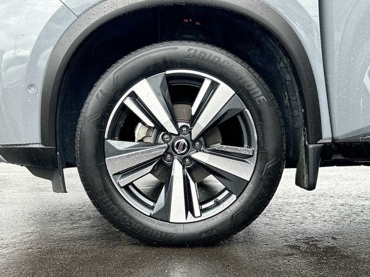 Certified Used 2021 Boulder Grey Pearl 2T Met Nissan Platinum image 18