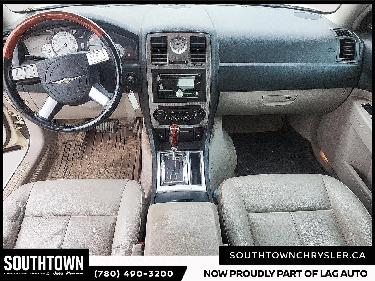 2005 Chrysler 300-7