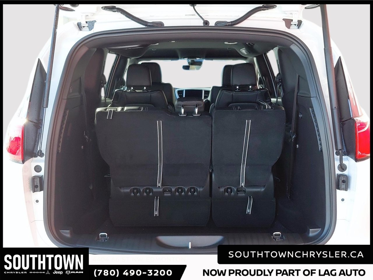 2026 Chrysler Grand Caravan SXT-5
